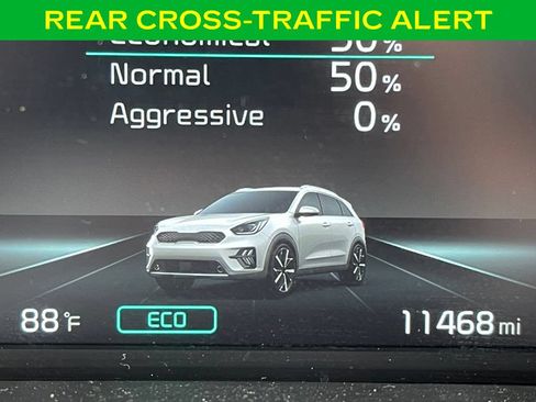 Used 2022 Kia Niro Touring Special Edition FWD image 19