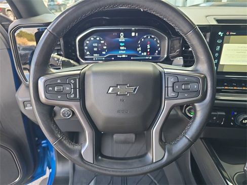 Used 2022 Chevrolet Silverado 1500 ZR2 w/ Technology Package image 27