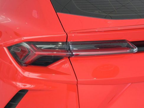 Used 2020 Lamborghini Urus AWD/4WD image 18