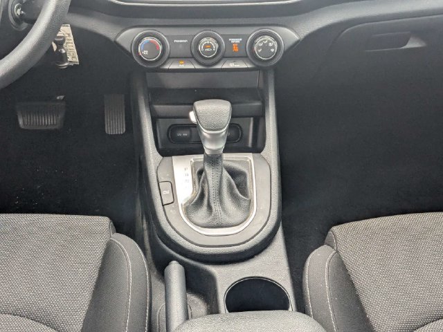 Used 2024 Kia Forte LXS w/ LXS Technology Package FWD image 17