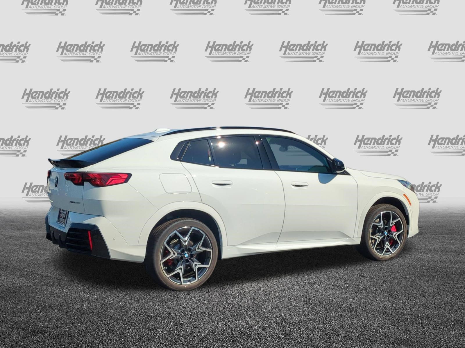 New 2027 BMW X2 xDrive28i w/ Technology Package AWD/4WD image 9