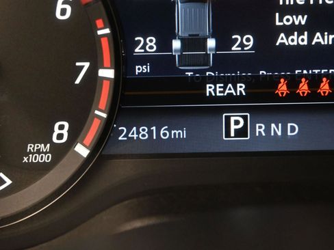 Used 2021 Nissan Titan PRO-4X w/ Pro-4x Convenience Package image 18