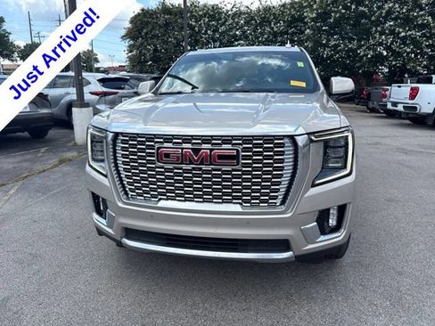Used 2022 GMC Yukon Denali AWD/4WD image 6