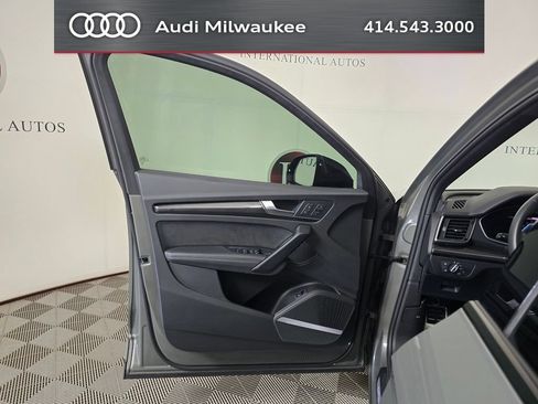 Used 2023 Audi SQ5 Premium Plus w/ Premium Plus Package AWD/4WD image 12