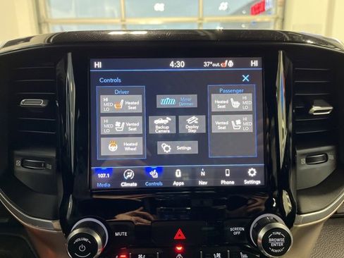 Used 2019 RAM 1500 Laramie image 24