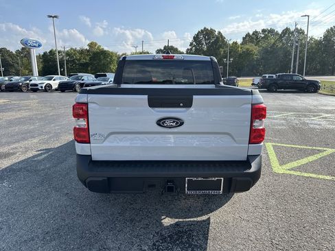 New 2025 Ford Maverick XLT w/ XLT Luxury Package image 4