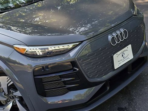 Used 2025 Audi Q6 e-tron Premium Plus w/ Premium Plus AWD/4WD image 67
