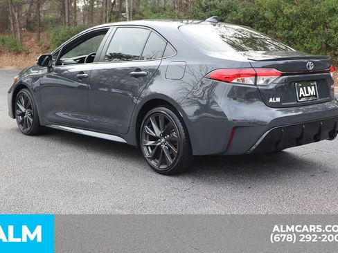 Used 2023 Toyota Corolla SE image 9