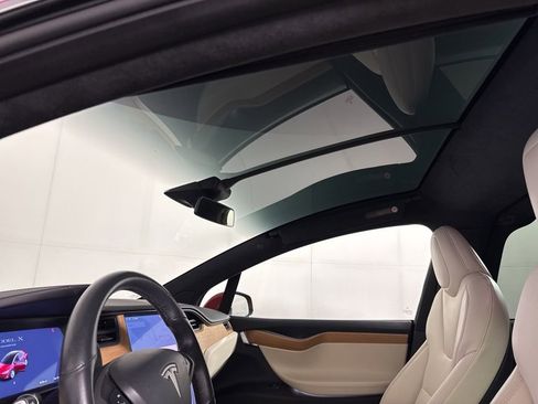Used 2020 Tesla Model X Long Range image 28