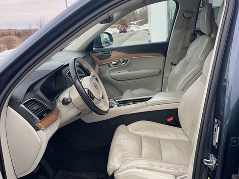 Used 2020 Volvo XC90 T8 Inscription w/ Protection Package Premier image 14