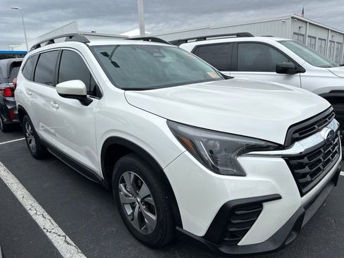 Used 2024 Subaru Ascent Premium w/ Convenience Package AWD/4WD image 3