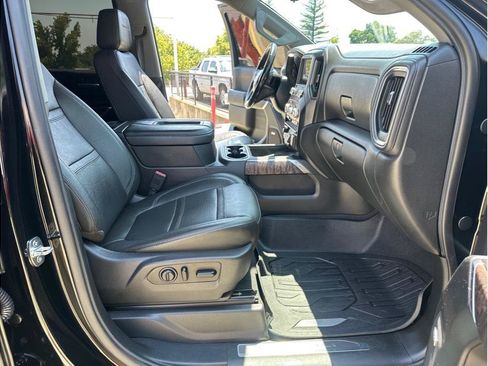 Used 2019 GMC Sierra 1500 Denali w/ Denali Ultimate Package AWD/4WD image 30