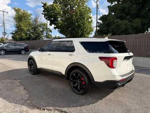 Used 2021 Ford Explorer ST w/ Equipment Group 401A AWD/4WD image 8