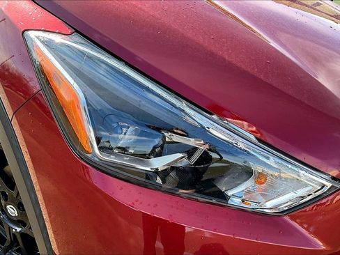 Used 2020 Nissan Kicks SR w/ SR Premium Package image 28