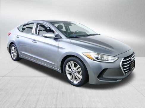 Used 2018 Hyundai Elantra SEL w/ Cargo Package FWD image 1