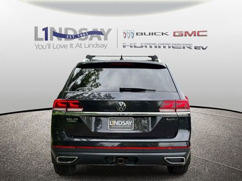 Used 2023 Volkswagen Atlas SEL AWD/4WD image 3