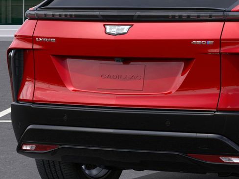 New 2026 Cadillac Lyriq Sport image 14
