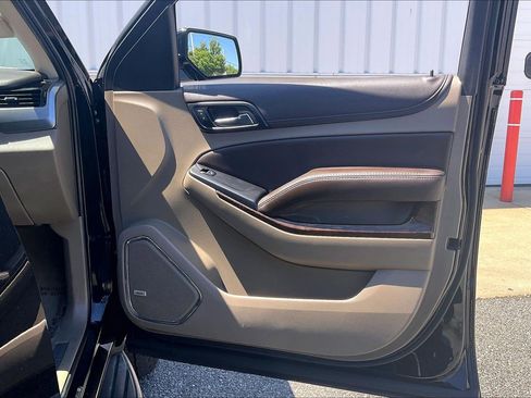 Used 2017 Chevrolet Tahoe LT RWD image 28