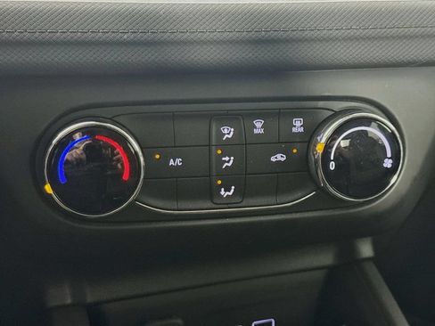 Used 2024 Chevrolet TrailBlazer LS w/ LS Convenience Package FWD image 16