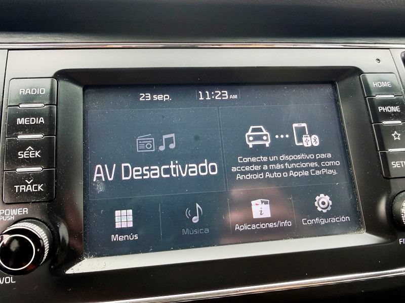 Used 2019 Kia Sedona LX FWD image 23