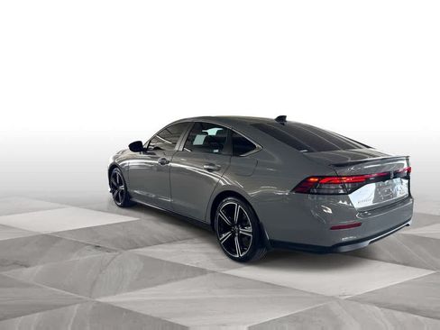 Used 2024 Honda Accord Sport image 6