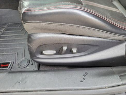 Used 2014 Chevrolet SS image 25