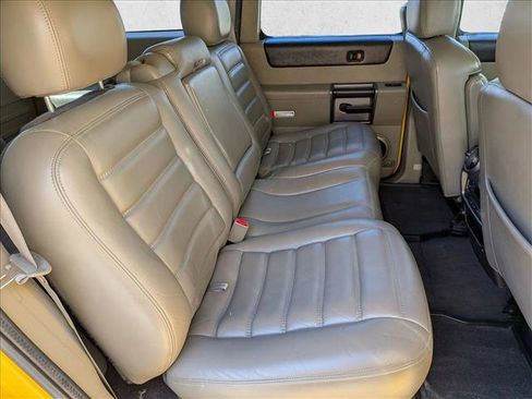 Used 2004 HUMMER H2 w/ Preferred Equipment Group AWD/4WD image 18