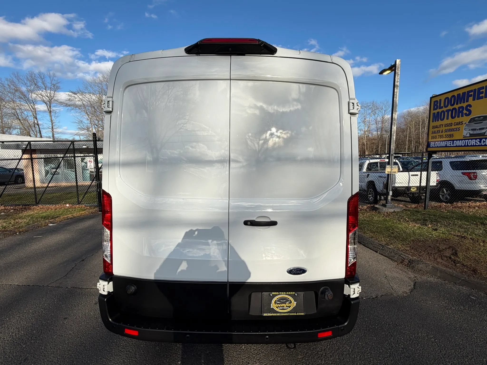 Used 2019 Ford Transit 250 148 Medium Roof RWD image 6