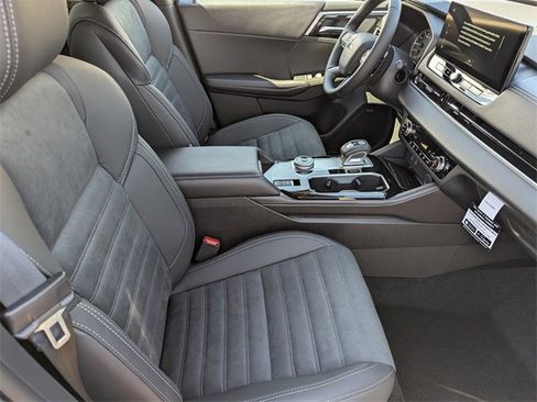 New 2025 Mitsubishi Outlander SE image 7