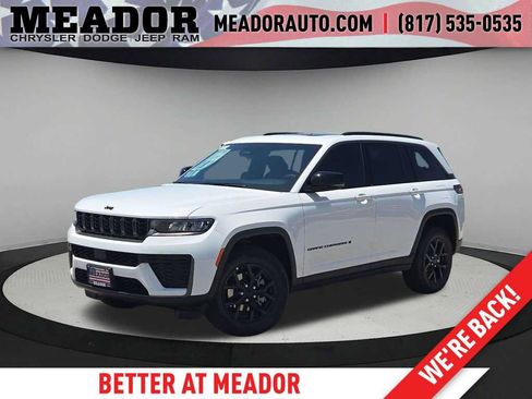 New 2026 Jeep Grand Cherokee Altitude RWD image 1
