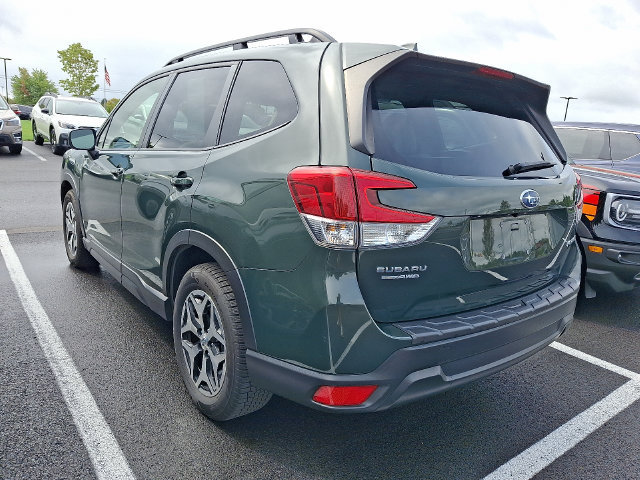 Certified 2023 Subaru Forester Premium AWD/4WD image 4
