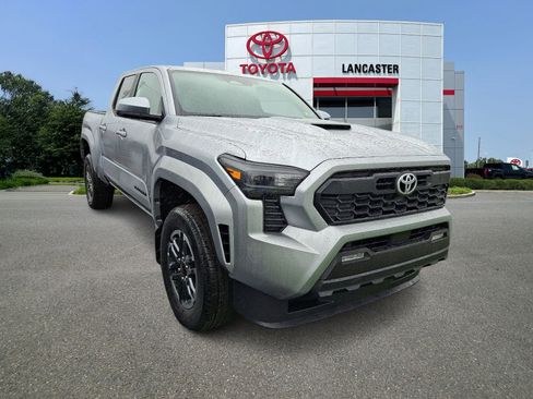 New 2025 Toyota Tacoma TRD Sport image 1