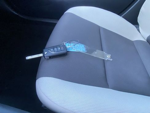 Used 2024 Toyota Corolla LE image 25