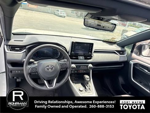 Used 2021 Toyota RAV4 XSE w/ XSE Grade Weather Package AWD/4WD image 6