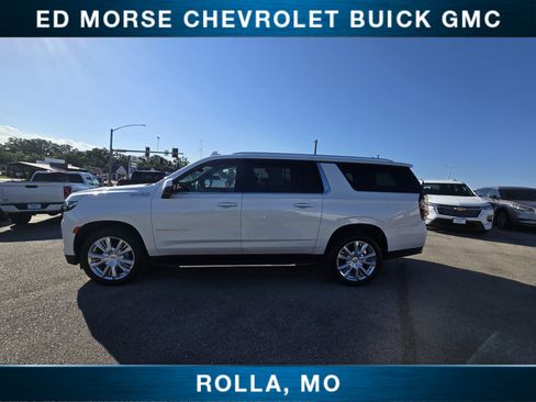 Certified 2023 Chevrolet Suburban High Country AWD/4WD image 6