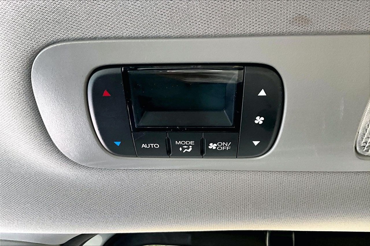 Used 2024 Honda Odyssey Touring image 16