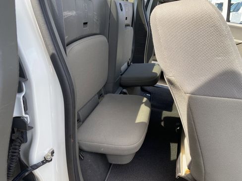 Used 2019 Nissan Frontier S image 13