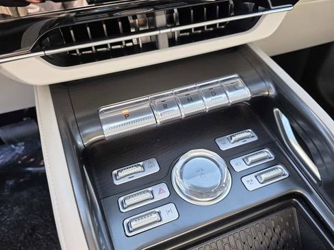 New 2026 Lincoln Nautilus Reserve w/ Jet Appearance Package image 11