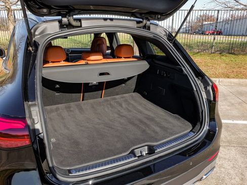 Used 2023 Mercedes-Benz GLC 300 4MATIC image 60