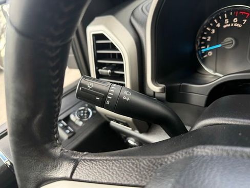 Used 2018 Ford F150 Lariat image 22