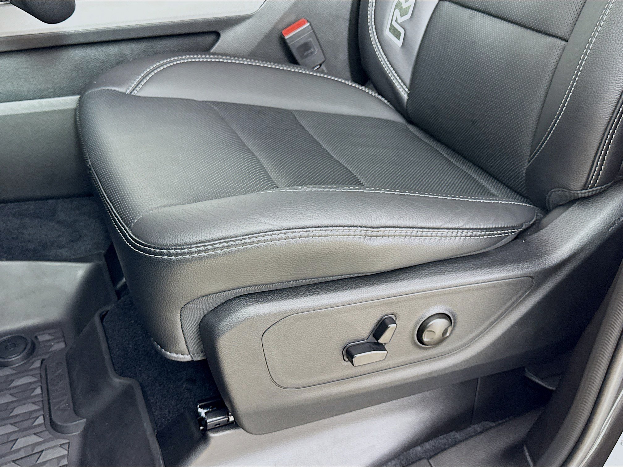 Used 2026 RAM 1500 Rebel w/ Rebel Level 2 Equipment Group AWD/4WD image 22