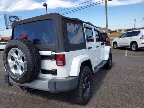 Used 2014 Jeep Wrangler Unlimited Sahara w/ Connectivity Group image 7