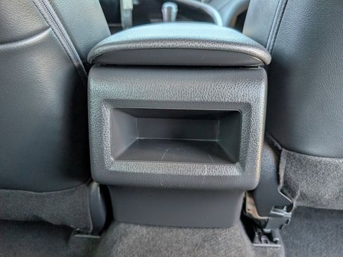 Used 2023 Toyota Camry SE image 7