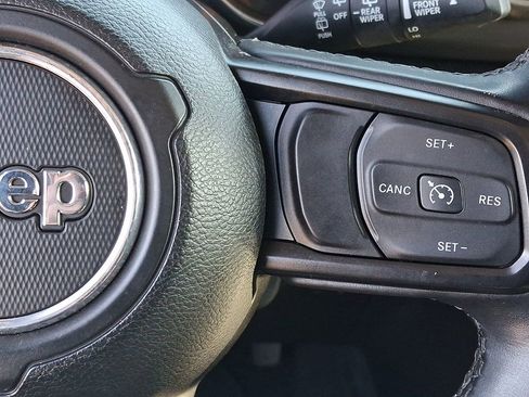 Used 2022 Jeep Wrangler Sport S image 24