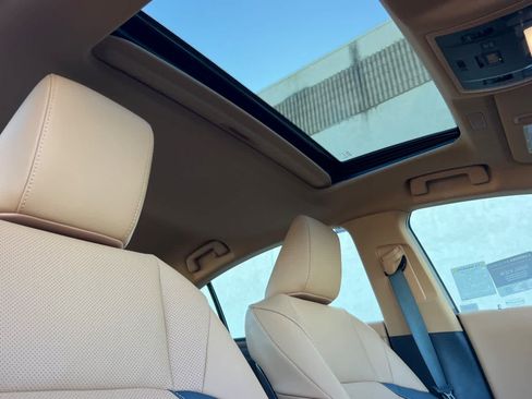 Certified 2024 Lexus ES 350 w/ Premium Package FWD image 17