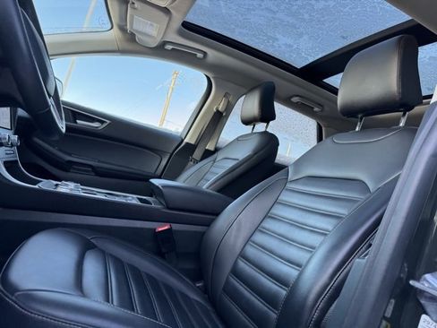 Certified 2024 Ford Edge SEL w/ Convenience Package image 9