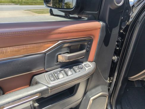 Used 2020 RAM 3500 Limited AWD/4WD image 19