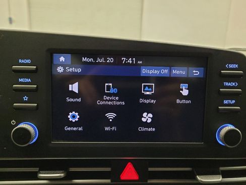 Used 2025 Hyundai Elantra SE FWD image 25