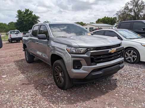 Used 2023 Chevrolet Colorado LT w/ LT Convenience Package image 3