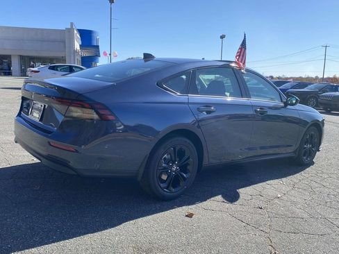 New 2025 Honda Accord SE image 5